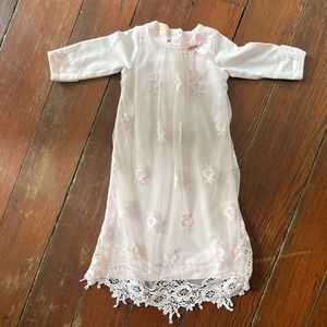 Baby girl’s lace dress. 0-3 months.